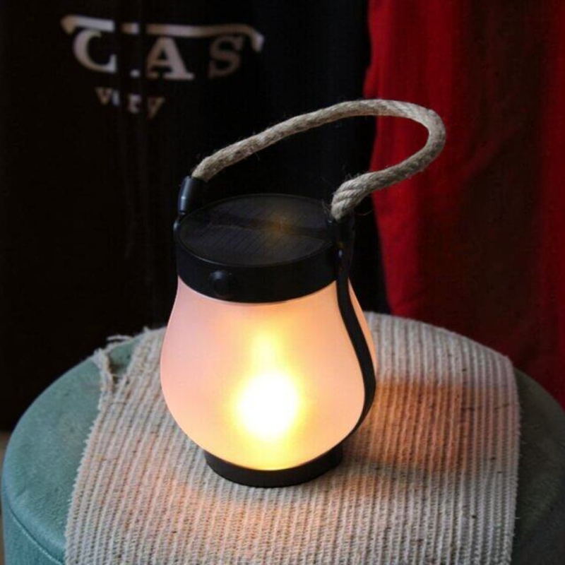 Lampe à Flamme Extérieure Noire - Lampe Suspendue Solaire & Rechargeable Type-C avec Effet 3D