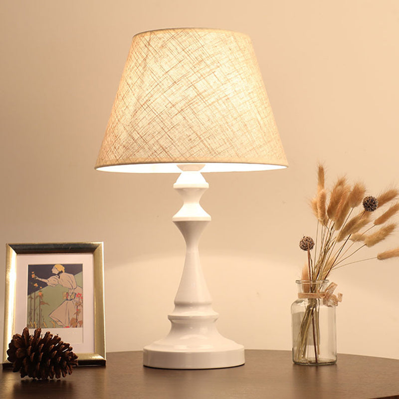 Lampe De Table Avec Abat-Jour En Tissu Empire - Compatible E26 E27 Design D'Éclairage