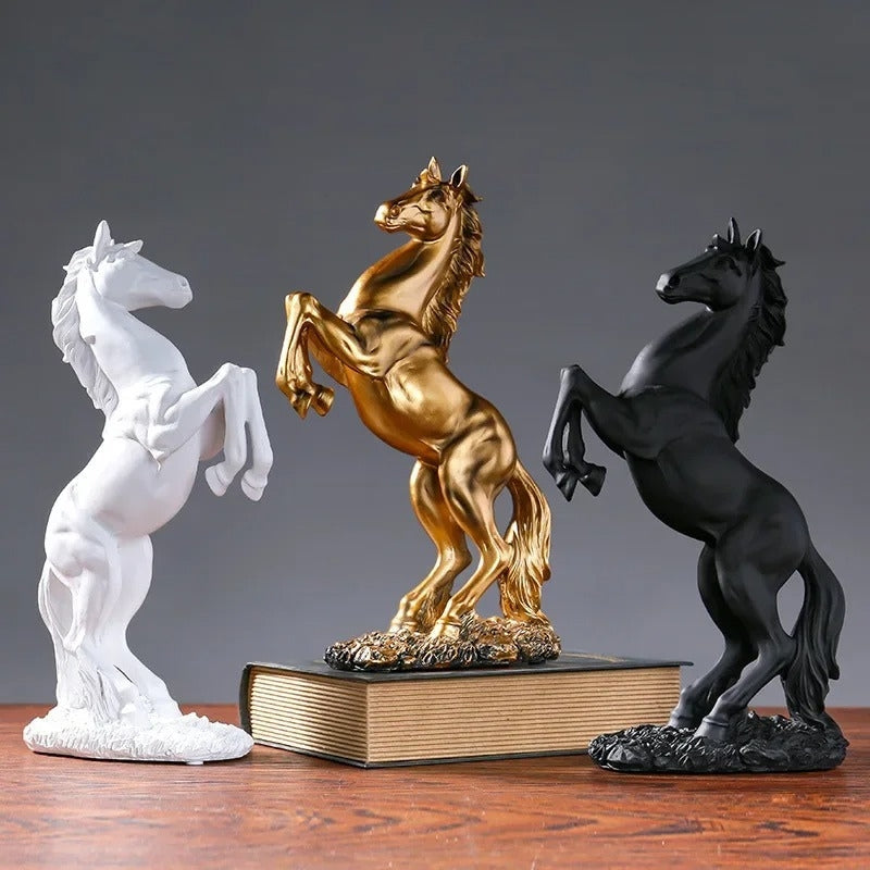 Sculpture de Cheval Cabré en Résine – Figurine Décorative pour Intérieur
