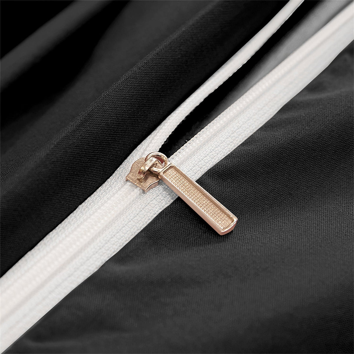 Ensemble Housse de Couette Fleurie Noire & Dorée - Literie en Coton Polyester avec Taies