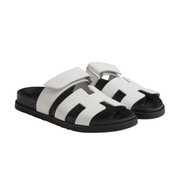 Sandales Plates Femme - Design Slip-On à Bout et Talon Ouverts avec Semelle Épaisse