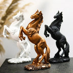 Sculpture de Cheval Cabré en Résine – Figurine Décorative pour Intérieur