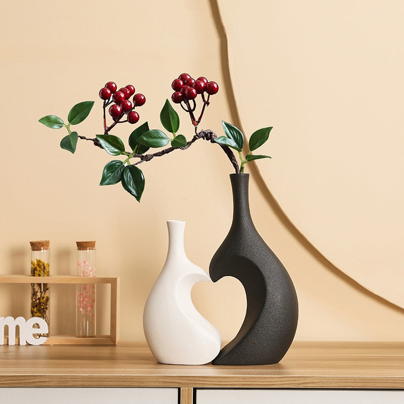 Vase en Céramique en Forme de Cœur – Vase Décoratif pour Fleurs Intérieures