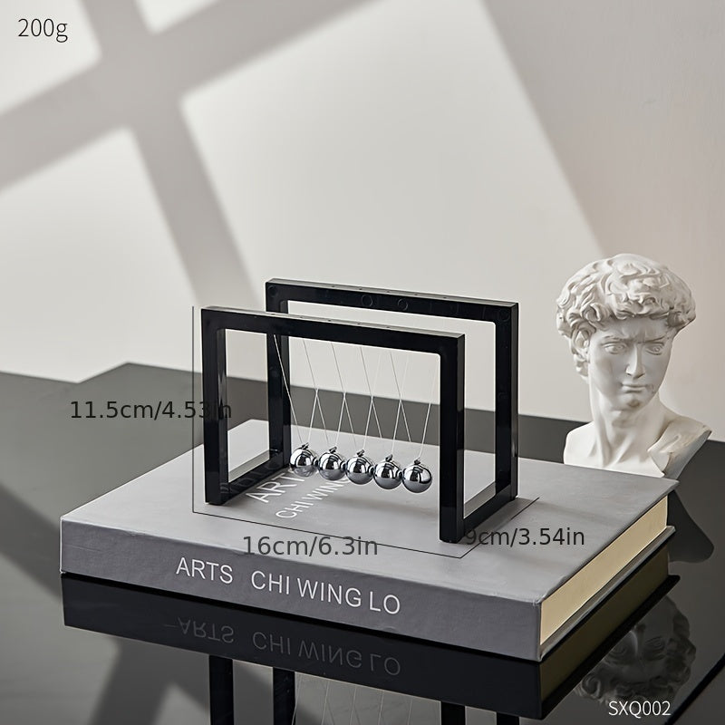 Pendule de Newton en Métal et Bois - Décoration d'Équilibre Interactive pour Bureau