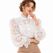 Blouse Femme en Dentelle Boutonnée - Manches Longues avec Col Rabattu
