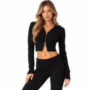 Cardigan Court en Maille Femme - Coupe Ajustée avec Capuche et Fermeture Éclair