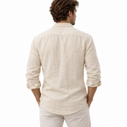 Chemise en Lin Homme - Col Ouvert avec Coupe Droite et Fermeture Boutonnée