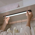 Lampe Sans Fil à Détecteur de Mouvement - Éclairage LED Rechargeable USB avec Support Magnétique