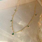 Collier en Acier Inoxydable Doré pour Femme - Cristaux de Zirconium et Chaîne d'Extension Réglable