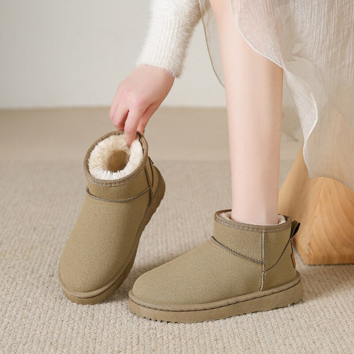 Bottines Mini en Peau de Mouton - Doublure en Fourrure et Design Résistant à l'Eau